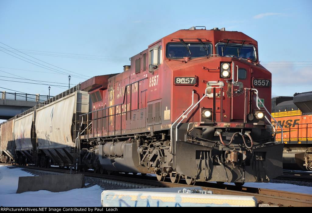 Grain train cruises east down the connector